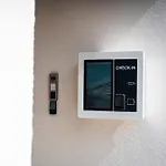 Adapt ホテル