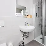 Adapt ヴェッツラー